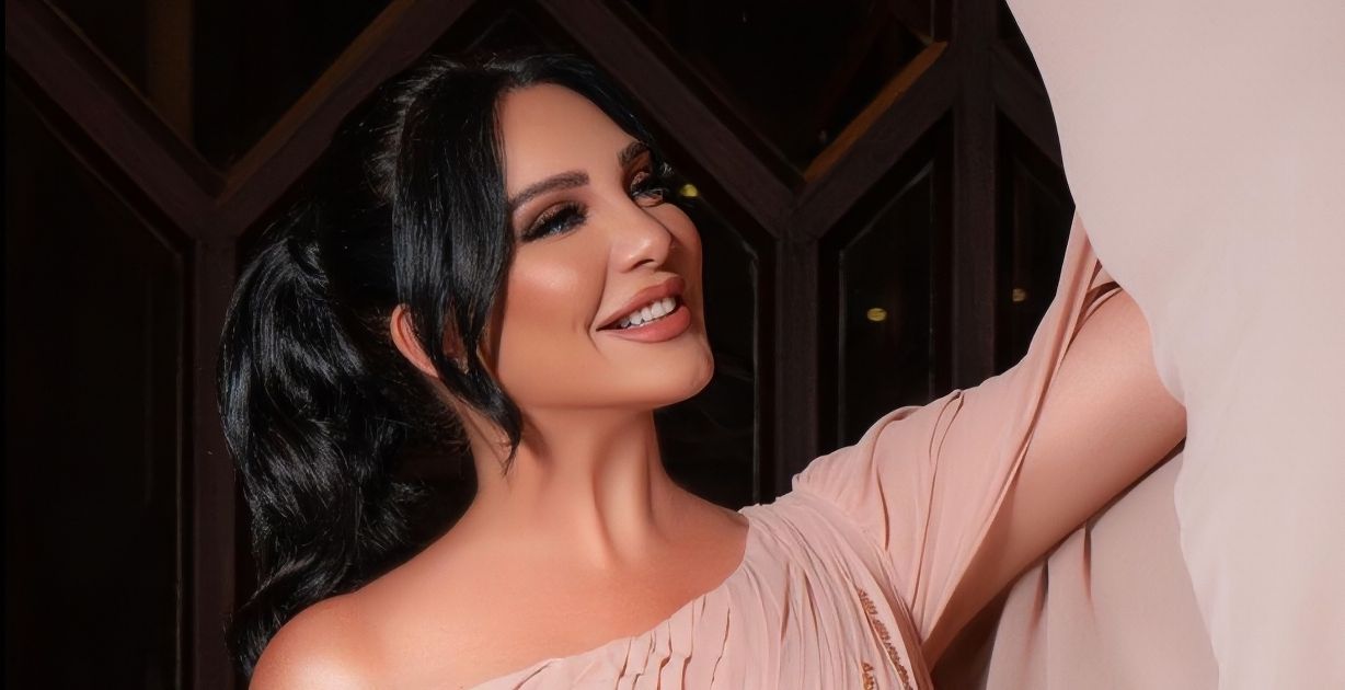 سلاف فواخرجي ليست مطلقة وتكشف عن تفاصيل محاولة اغتيالها