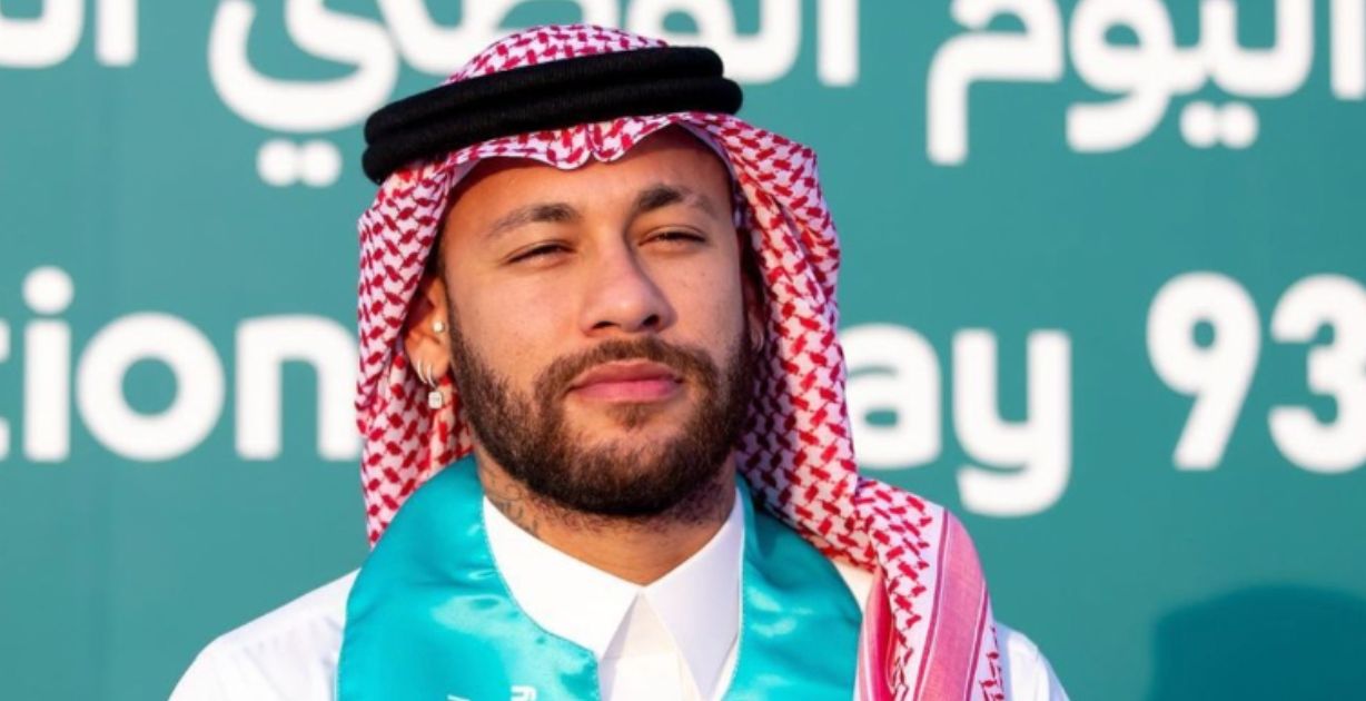 نيمار وجه علامة كيم كارداشيان للملابس الداخلية 