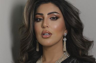 دانة الطويرش تظهر في برنامجها بفستان من زارا بسعر سيصدمكم!