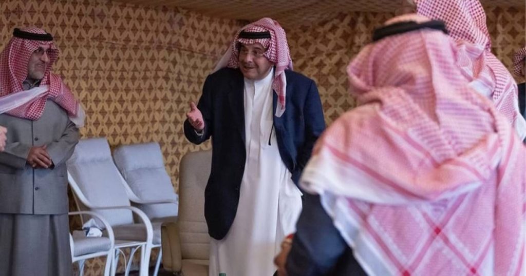 شاهدي أحدث ظهور للأمير سلطان بن فهد في روضة التنهات بالرياض