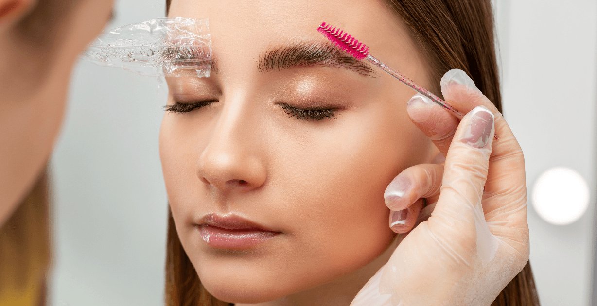 هل تنظيف الحواجب حرام