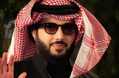 تركي آل شيخ يمازح أصالة وأنغام بعد مصالحتهما