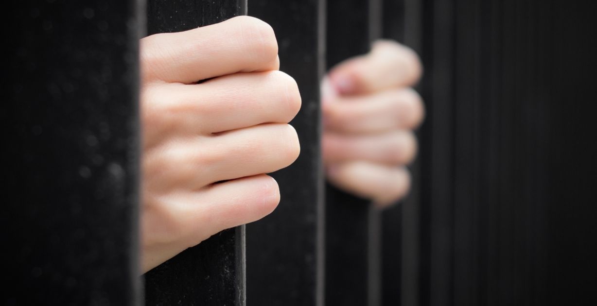 أكبر عملية نصب.. بلوغر مصرية شهيرة بقبضة الأمن