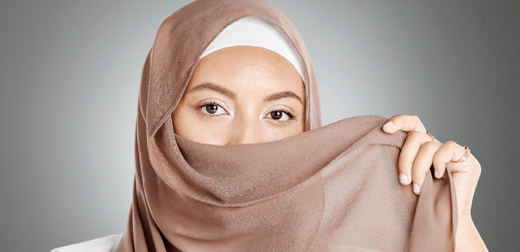 حكم لبس الحجاب