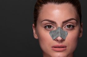لصقات الانف بعد التجميل: هل هي مفيدة؟
