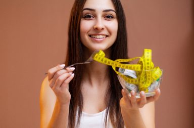 أول علامات نزول الوزن: نقص محيط الخصر أبرزها