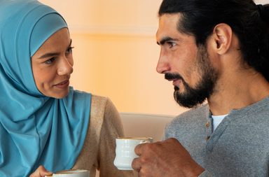 هل يجوز كشف الشعر في النظرة الشرعية