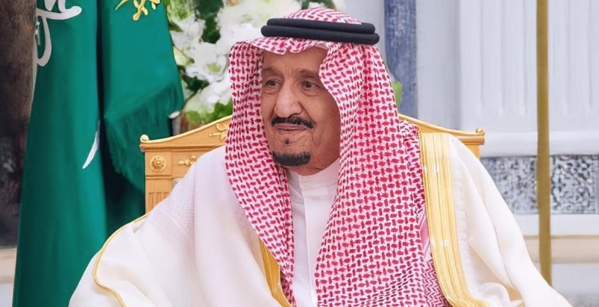 الملك سلمان بن عبد العزيز يجري فحوصات طبية جراء التهاب في الرئة
