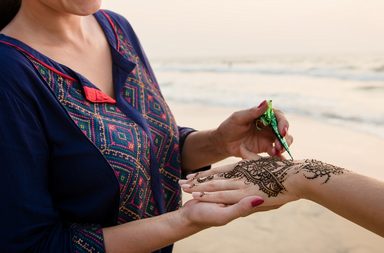 نقش حناء عروس اماراتي