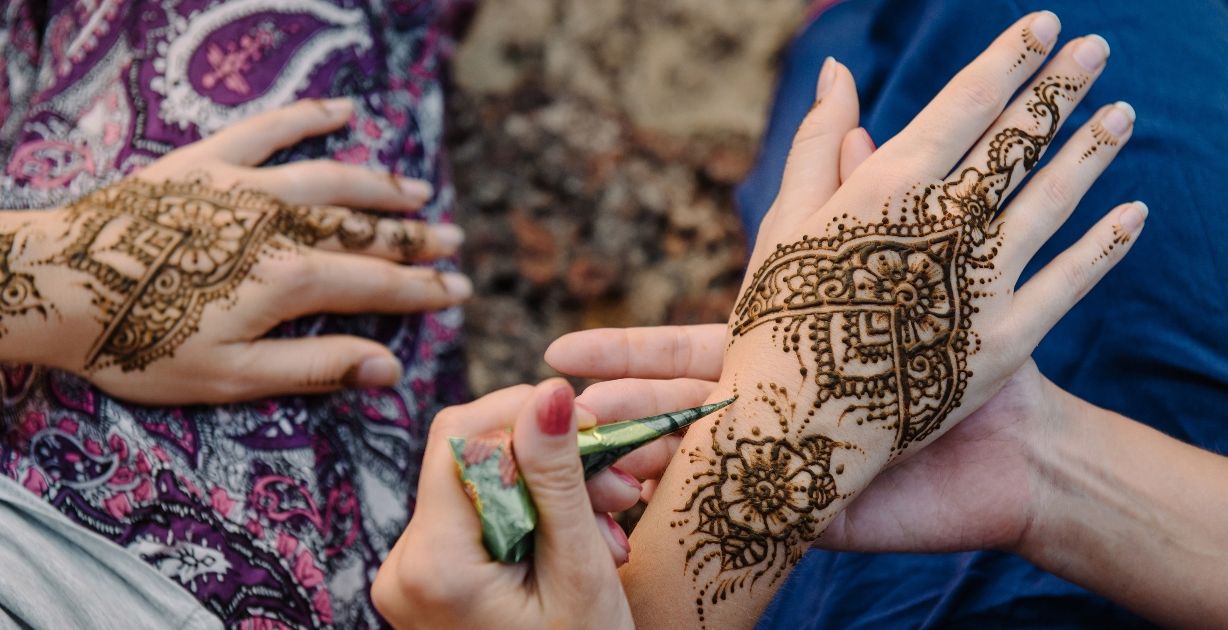 نقش حناء عروس فخم... تعرفي على أجمل الموديلات