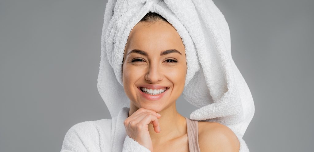 فوائد تقشير البشرة