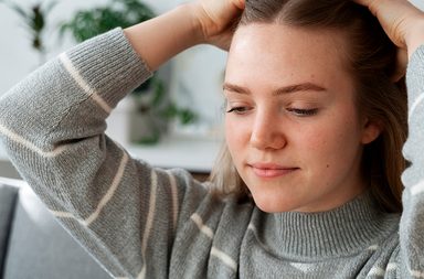 إليك علاج حساسية الصبغة في البيت