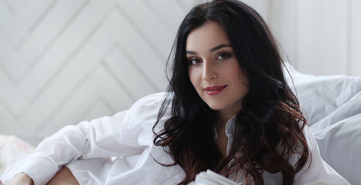 ماذا تشعر المرأة في فترة التبويض؟ وقارني عوارضك