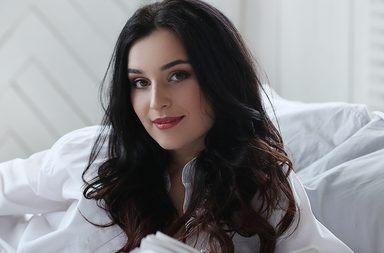 ماذا تشعر المرأة في فترة التبويض؟ وقارني عوارضك