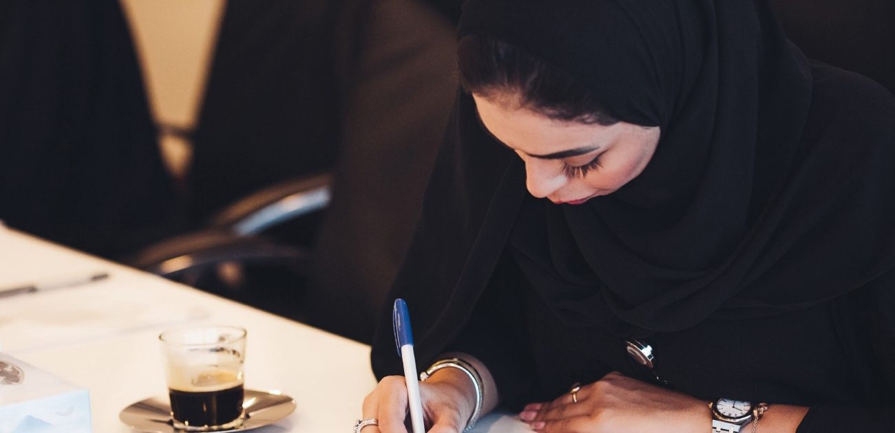 طريقة استخراج التاشيرة للخادمة