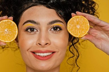 تفتيح الشعر بالليمون" ترند" صيفي جديد يجتاح مواقع التواصل وخلاف كبير حول ضرره ونفعه