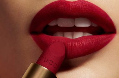 أحمر الشفاه غير اللمّاع Rosso Ancora من Gucci Beauty