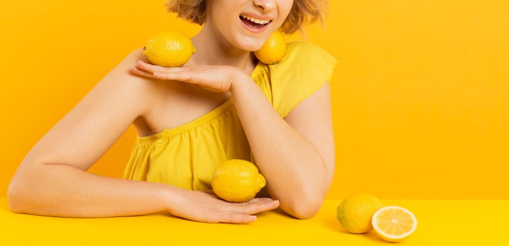 ترند فرك الليمون على الشعر وتحويله إلى الأشقر