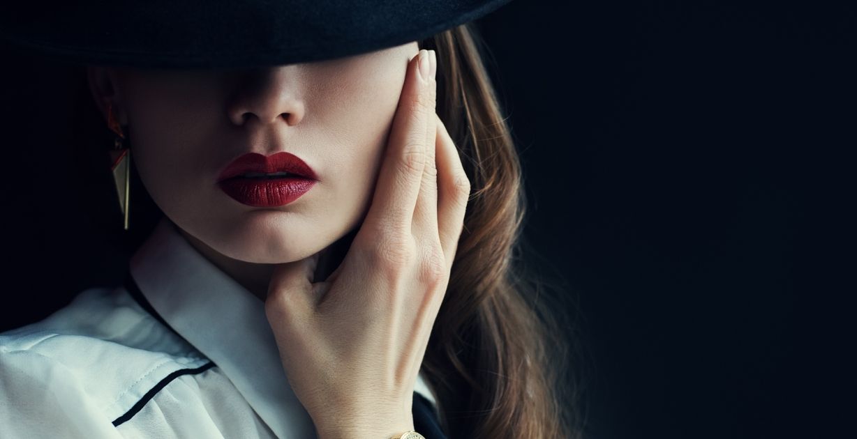 أنواع المرأة التي يخشى الرجل الإرتباط بها