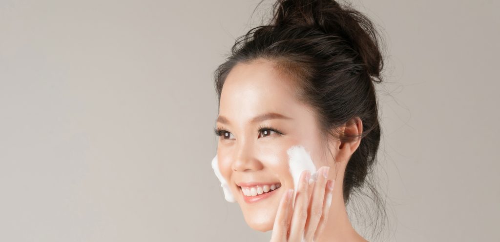 تنظيف الوجه على الطريقة اليابانية