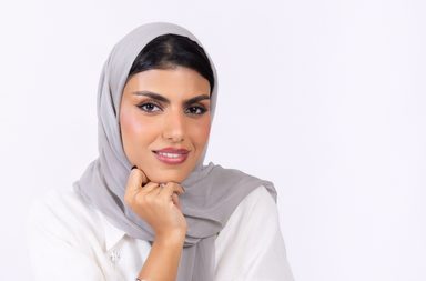 إستشارية المظهر خلود اليماني في لقاء عن _ستايل_ المرأة السعودية بين الماضي والحاضر