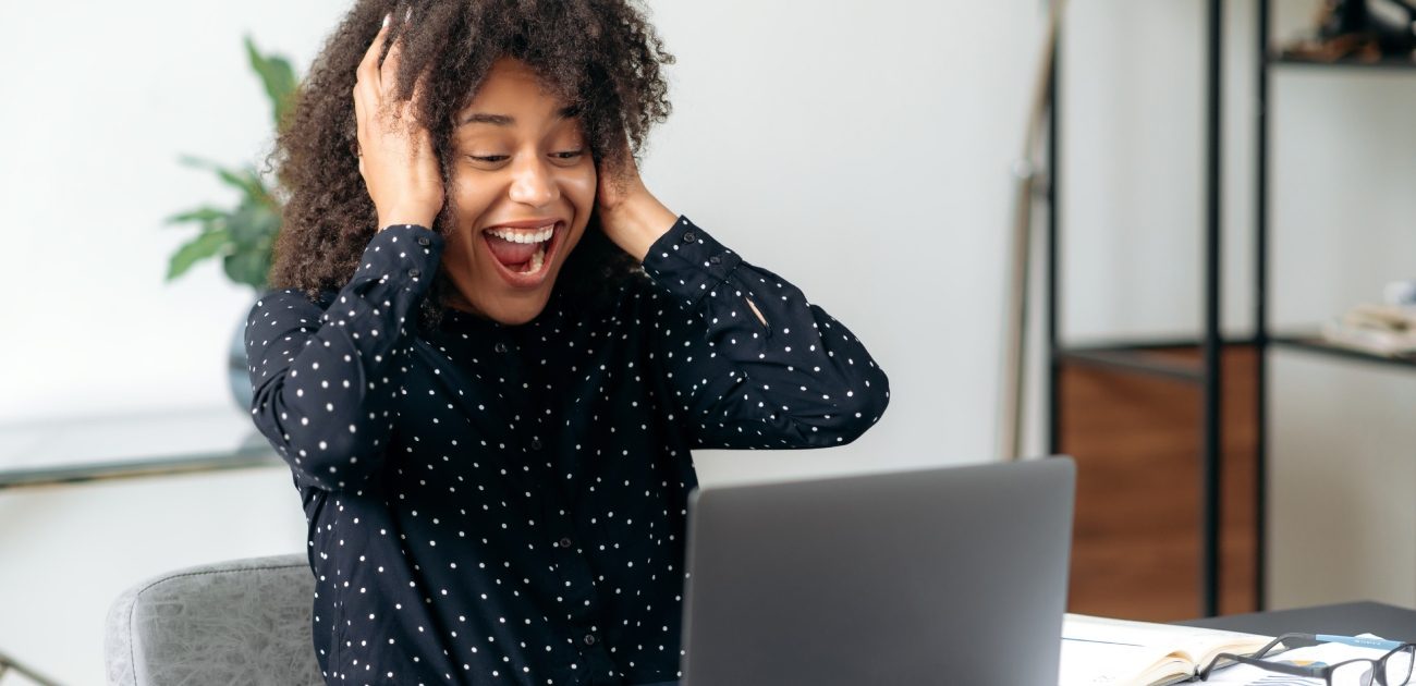 كيفية تنسيق ديكور مكتب بسيط في المنزل يلبي احتياجاتكِ!