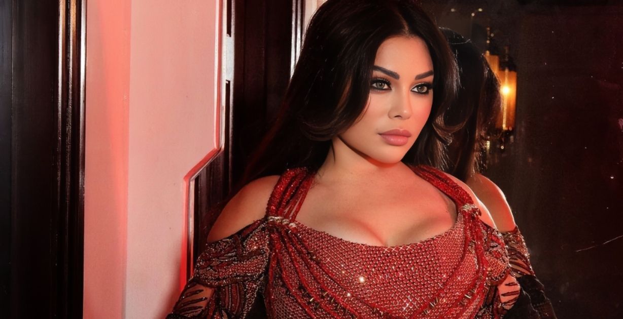 هيفاء وهبي تعلق على خبر إيقاف أعمالها في مصر
