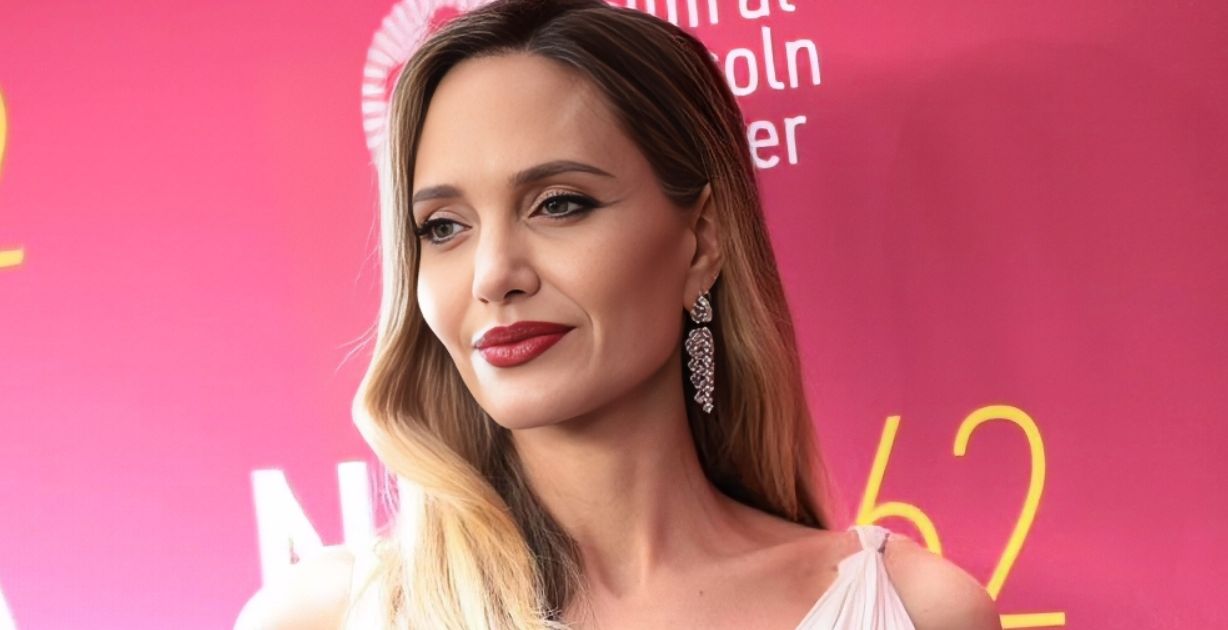 اتبعي صيحات أنجلينا جولي الجمالية في مهرجان نيويورك السينمائي NYFF