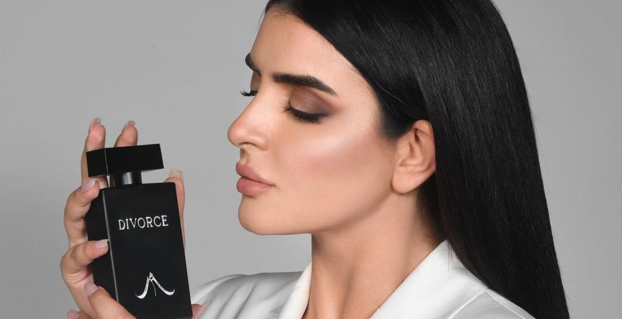 الشيخة مُهرة تشوّق الجماهير لعطرها الجديد الذي يحمل أسمًا مثيرًا للجدل!