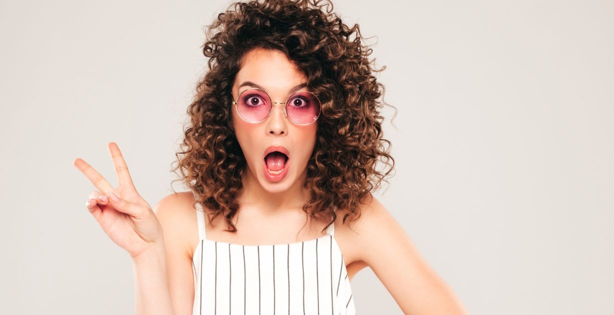 تعرفي على أفضل كريم فرد للشعر بدون أضرار