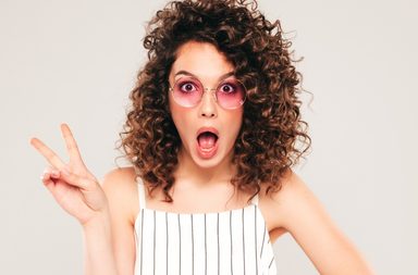 تعرفي على أفضل كريم فرد للشعر بدون أضرار