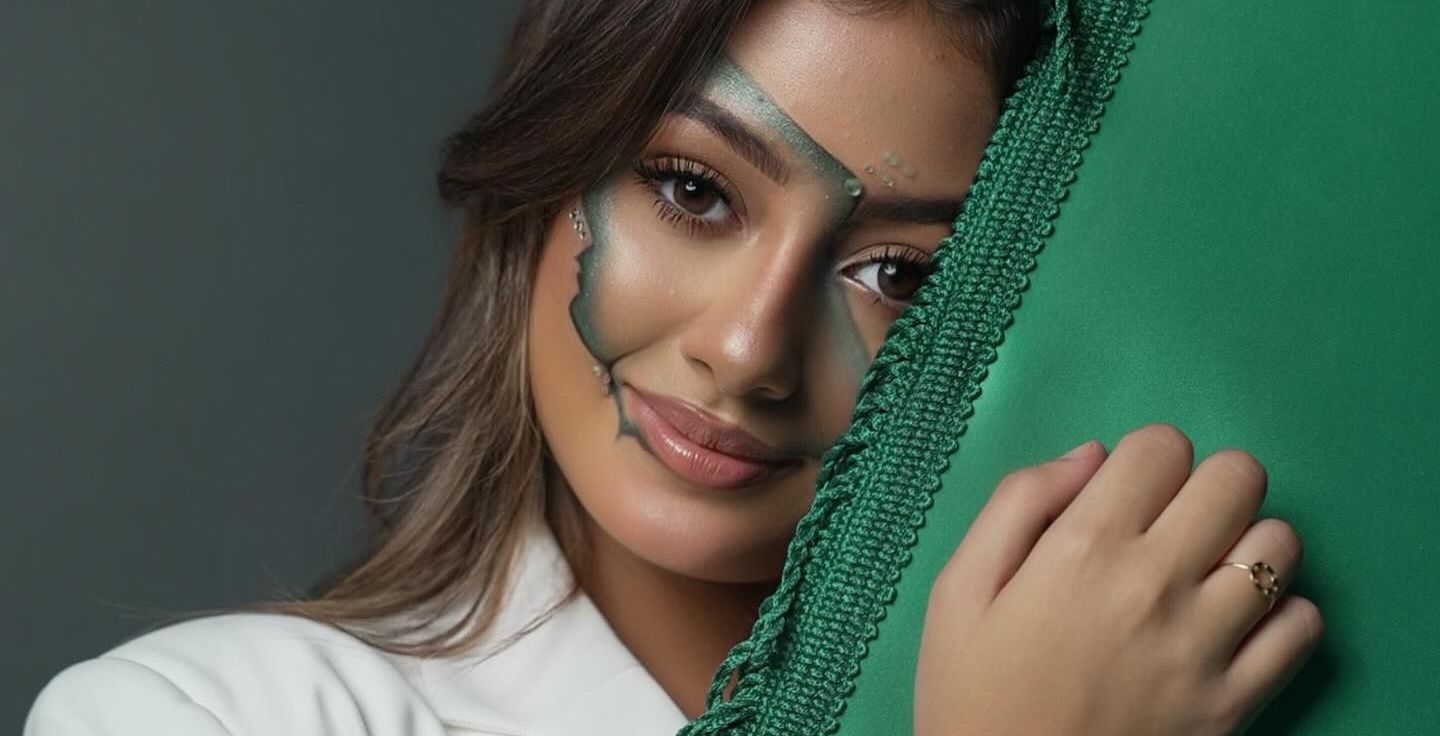 تعكس الهوية والتراث: إطلالات النجمات السعوديات للاحتفال باليوم الوطني السعودي- مصدر الصورة انستغرام ماريا بحراوي الرسمي