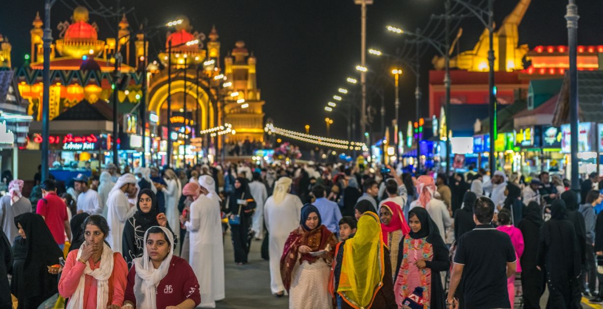 دبي تشهد مجموعة من الفعاليات والاحتفالات المتنوعة بمناسبة مهرجان الأضواء "ديوالي"