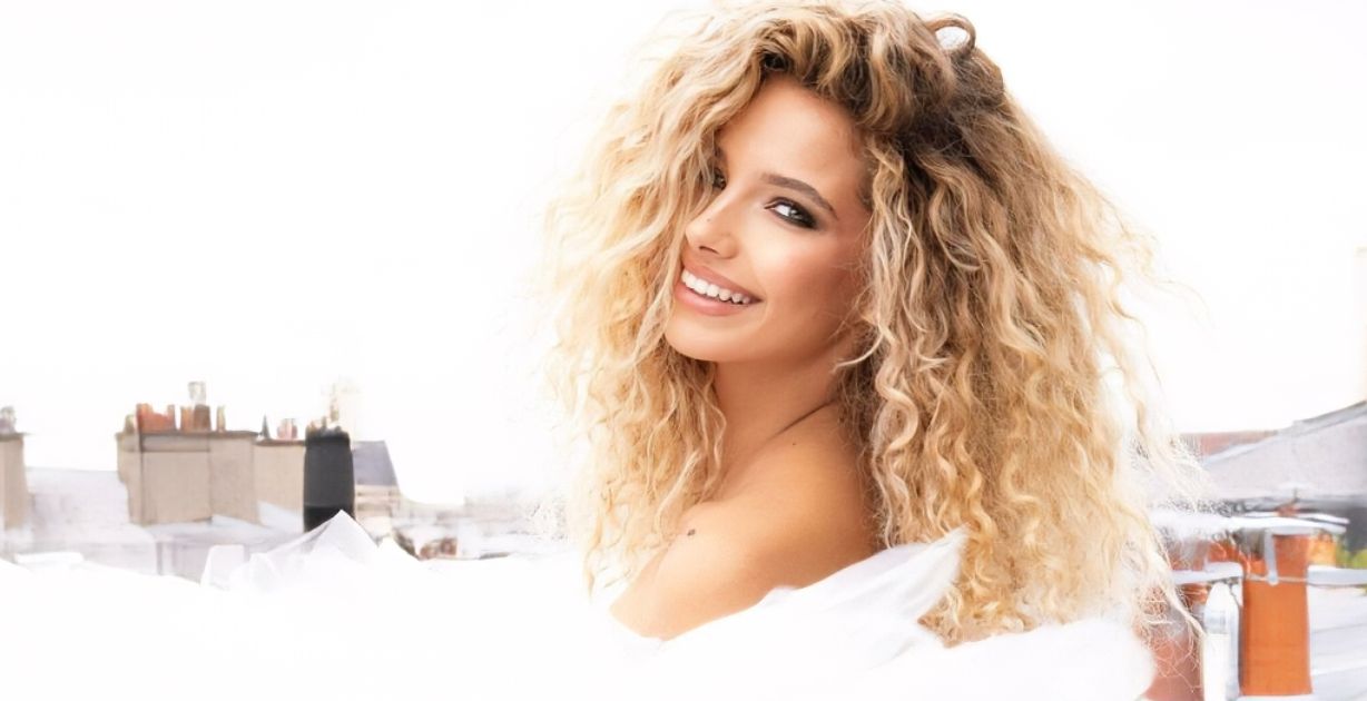 التعصب يواجه متسابقة في ملكة جمال فرنسا والسبب اسمها!