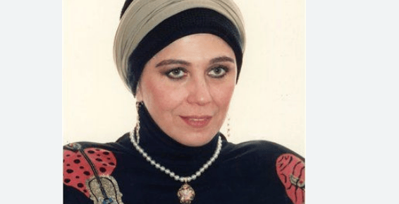 منى جبر..من نجمة السينما إلى الإعتزال!
