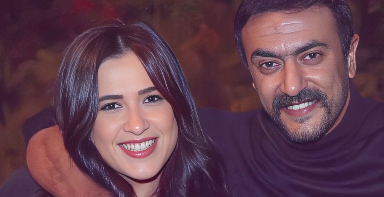 ياسمين عبد العزيز تثير الجدل بردة فعلها على ظهورها مع أحمد العوضي فما القصة؟
