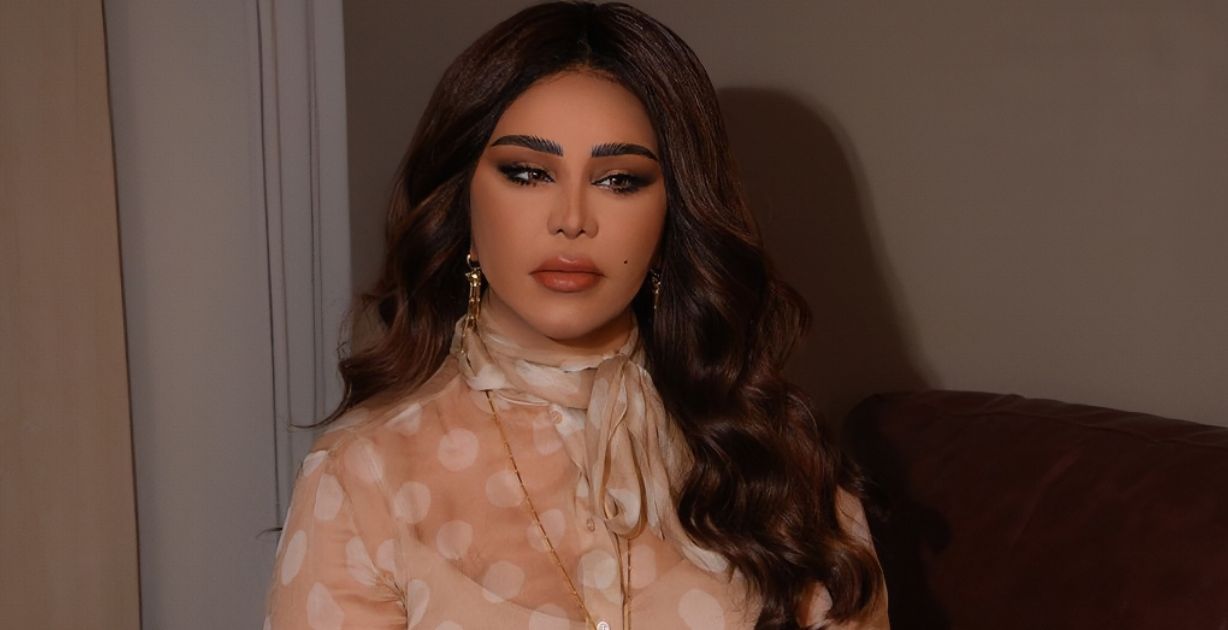 فستان أحلام في دار الأوبرا السلطانية مزيج من التراث الخليجي استغرق شهورًا لتنفيذه