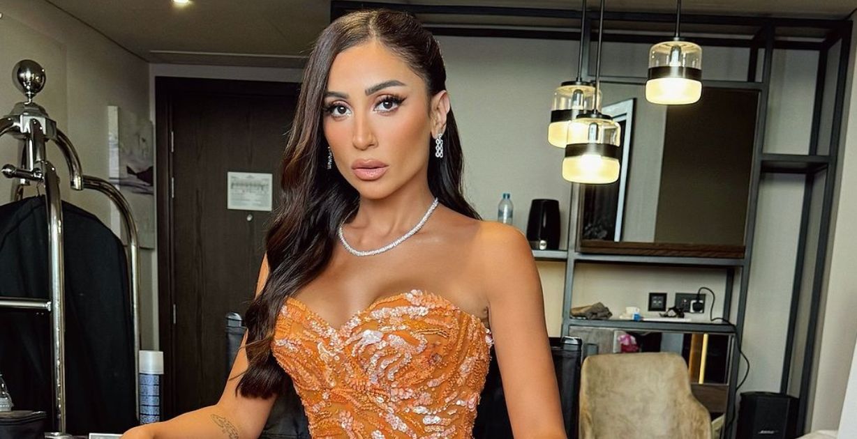 بعد تصدرها ترند إكتشفي سرّ إطلالة دينا الشربيني الجمالية الأخيرة