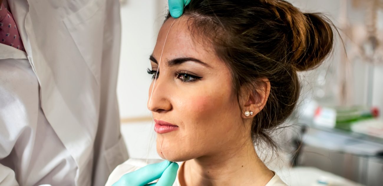 إليكِ أنواع عملية تجميل الوجه الجراحية وغير الجراحية!