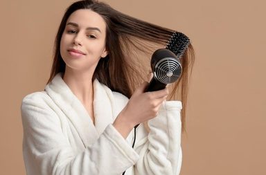 ما تفسير ودلالات رؤية استشوار الشعر في المنام؟
