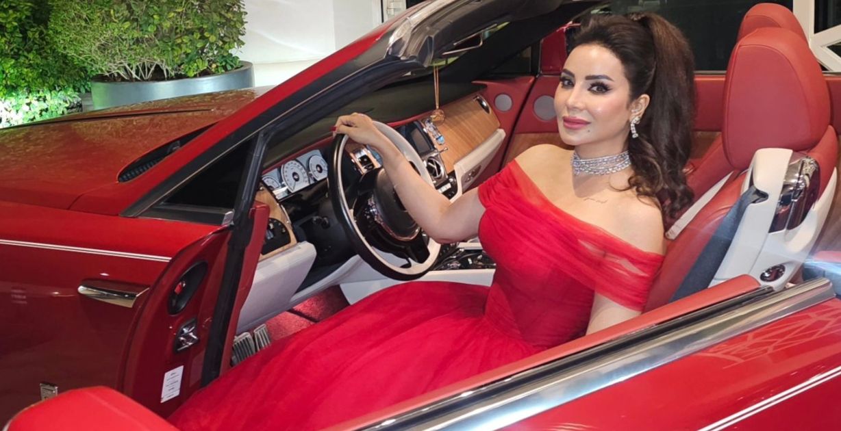 الصورة من انستغرام لجين عُمران