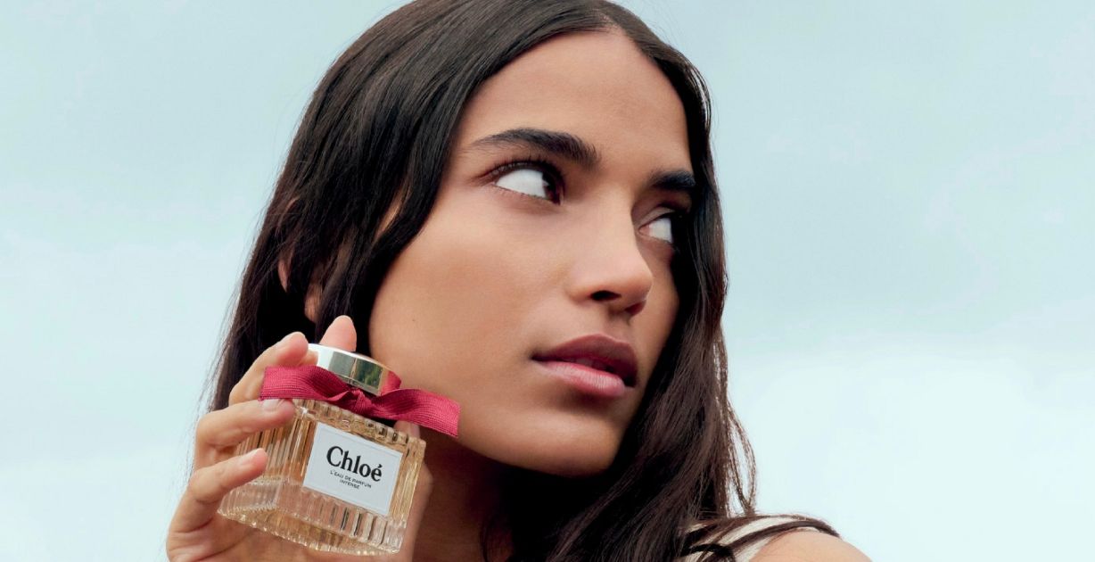 نظرة جديدة للرفاهية مع عطر Chloé L’Eau de Parfum Intense القابل لإعادة الملء