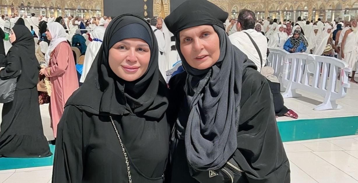 إلهام شاهين تؤدي مناسك العمرة برفقة يسرا بعد مشاركتها في البحر الأحمر السينمائي
