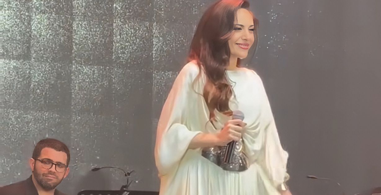 اكتشفي أسرار مكياج عبير نعمة اليوناني لإطلالة ساحرة في رأس السنة