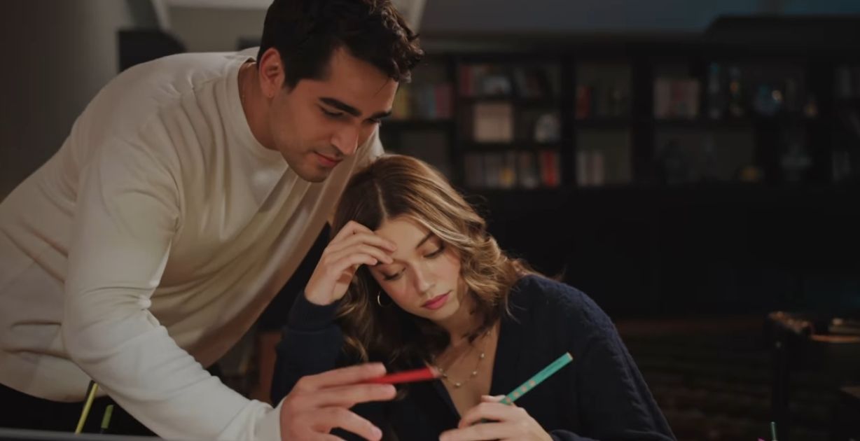 عفراء ساراتش أوغلو تحتفل بعيد ميلادها والجمهور يتساءل: هل انفصلت عن فريد؟