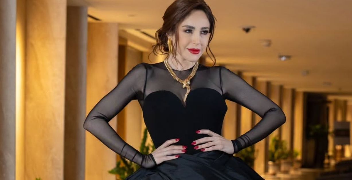 تفاصيل حصرية عن مكياج عبير نعمة في Joy Awards مع نبيل مخول