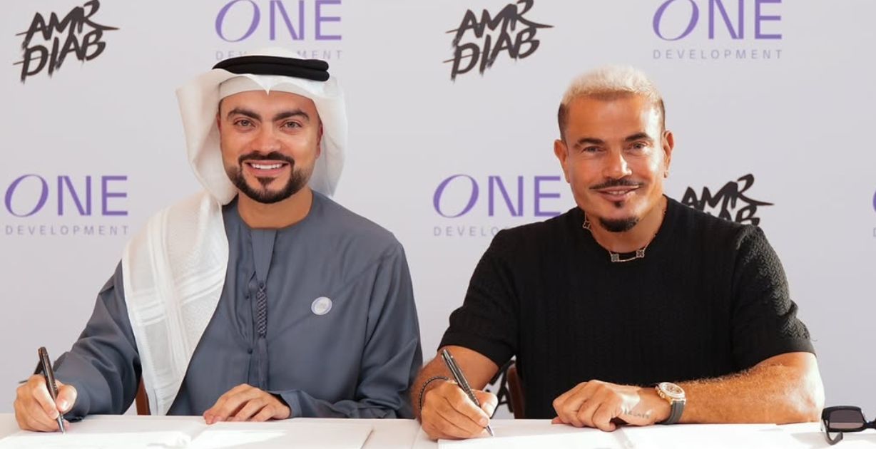 عمرو دياب يدمج الذكاء الاصطناعي والموسيقى في مشروعه الفندقي الجديد