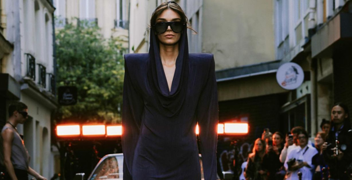 مصدر الصورة انستغرام Paris Fashion Week الرسمي
