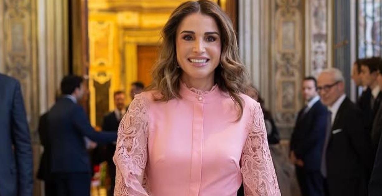 الملكة رانيا تشارك لحظات عائلية مؤثرة من ولادة حفيدتها "أمينة"