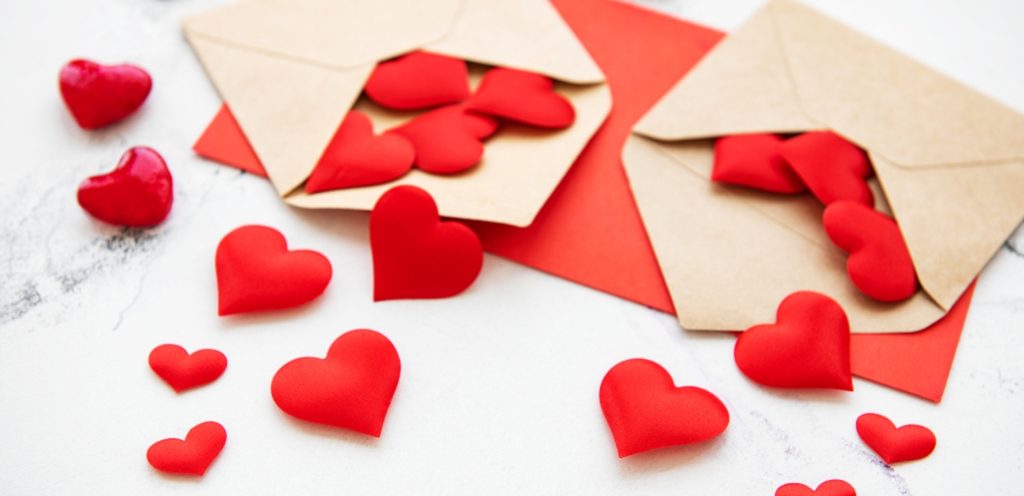 كلام رومانسي للحبيب يزيده ولعًا وشوقًا إليكِ